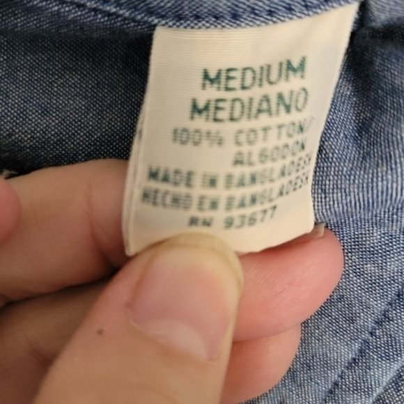 St. John's Bay Button-down Men's Medium SS Shirt - Picture 3 of 7